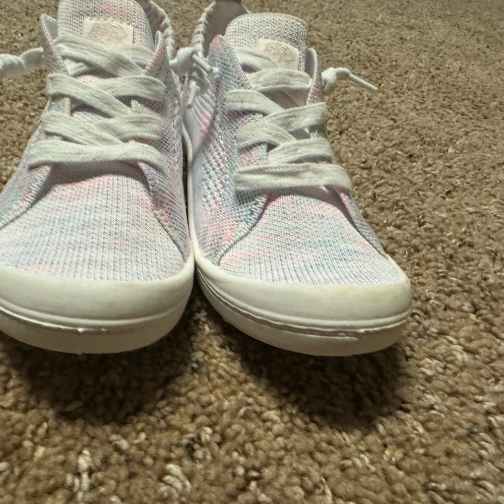 Roxy Tennis Shoe, Size 4, NWOT - Picture 8 of 11